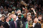 开云体育平台APP-NBA巨星挥洒汗水拼搏，向胜利冲刺！