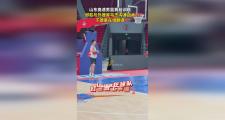 开云APP-包含上海男篮主教练调整战术，积极备战下一场比赛的词条