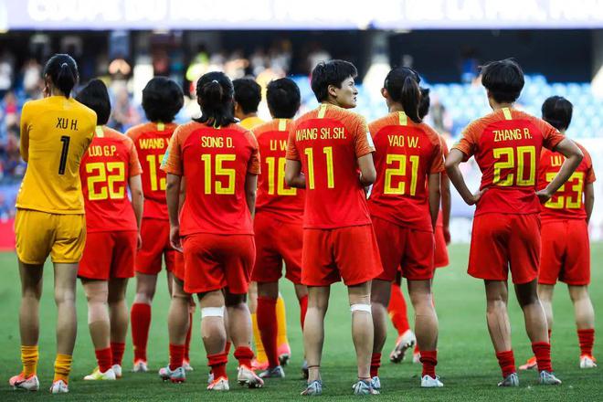 包含精彩之战！国际女足盃决赛夺冠球队荣耀的词条