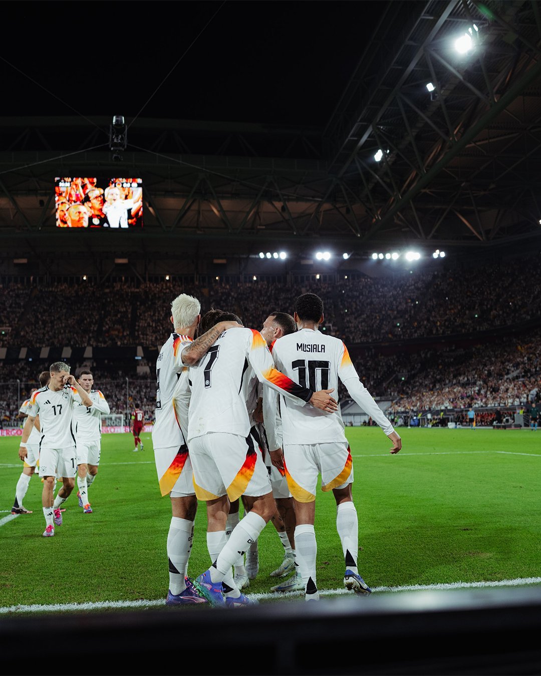 德国队完胜奥地利队，奥恰洛夫关键制胜的简单介绍