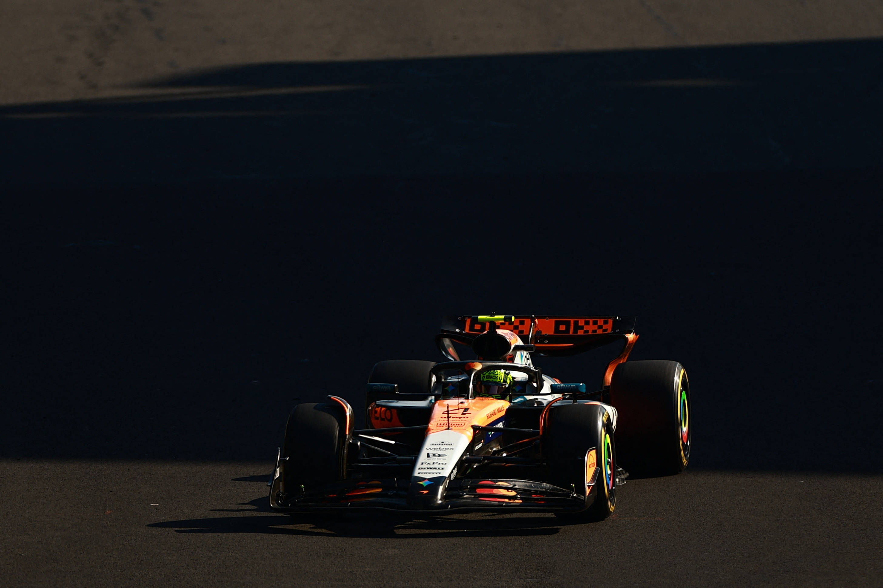 威廉姆斯险胜红牛车队,诺里斯状态火热 威廉姆斯险胜红牛车队,诺里斯状态火热