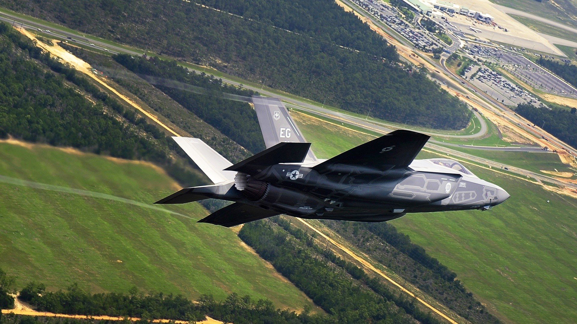 体系与英雄,从马刺打穿雄鹿到浓眉接管抢七,看篮球哲学的永恒辩题