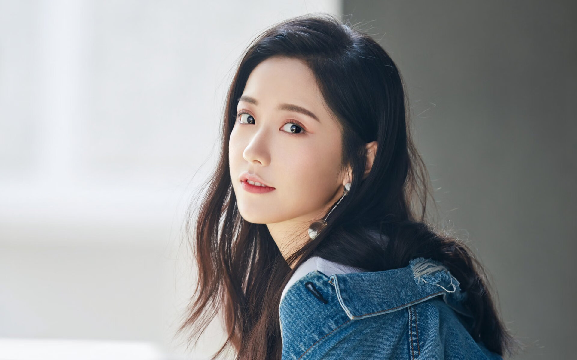 狂飙45分！布伦森单骑救主，群狼战术撕破辽篮防线