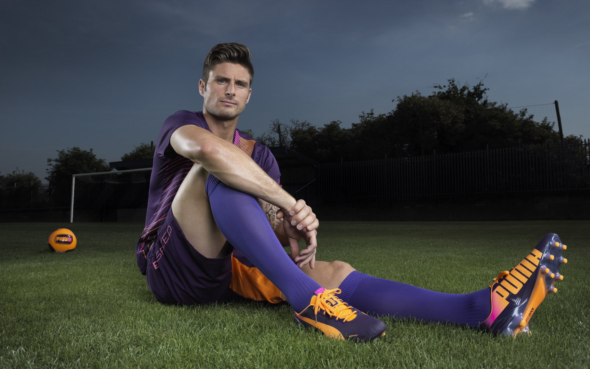 蓝月下的武士道，当曼城的统治力遇见富安健洋的关键接管