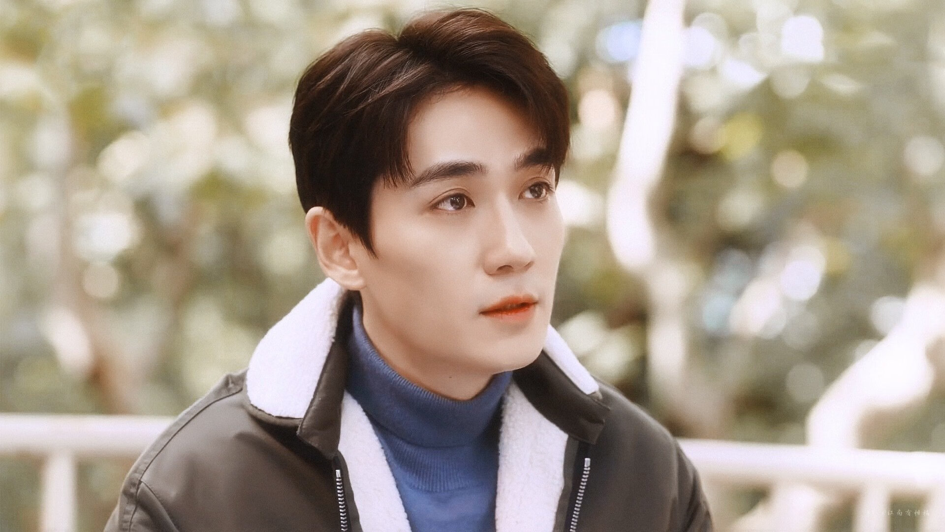 特奥·埃尔南德斯，一条撕裂防线的红色闪电